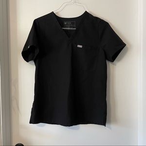 FIGS Catarina™ One-Pocket Scrub Top Black Medium